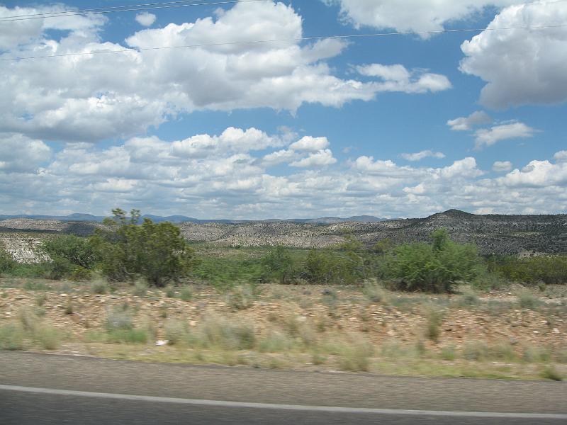 Tonto Natural Bridge 001.jpg